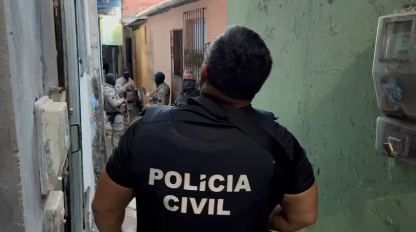 Blogueira é presa durante operação contra esquema de roubo e venda de canetas emagrecedoras em Salvador