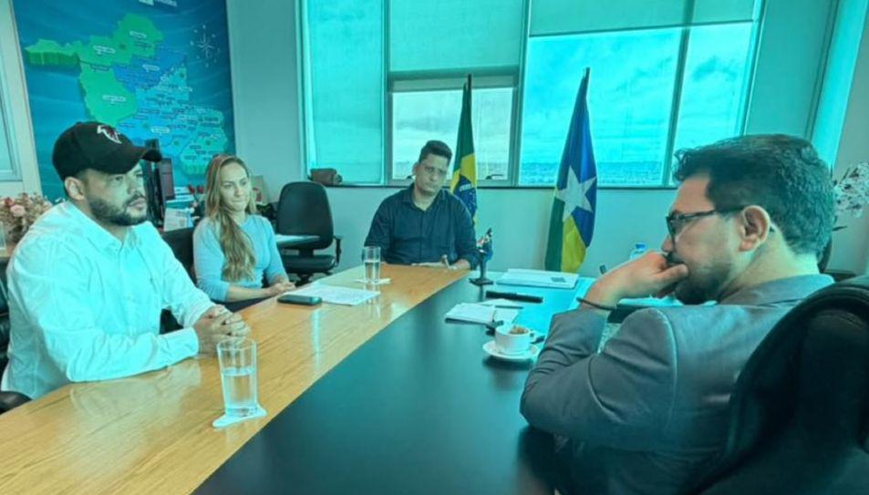 Deputado Edevaldo Neves participa de reunião na Casa Civil sobre progressão de carreira dos policiais penais