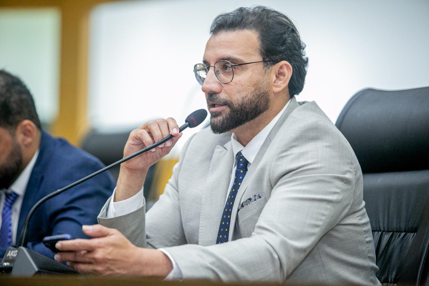 Deputado Ribeiro vota favorável a projeto que reduz ICMS sobre a venda do gado em Rondônia