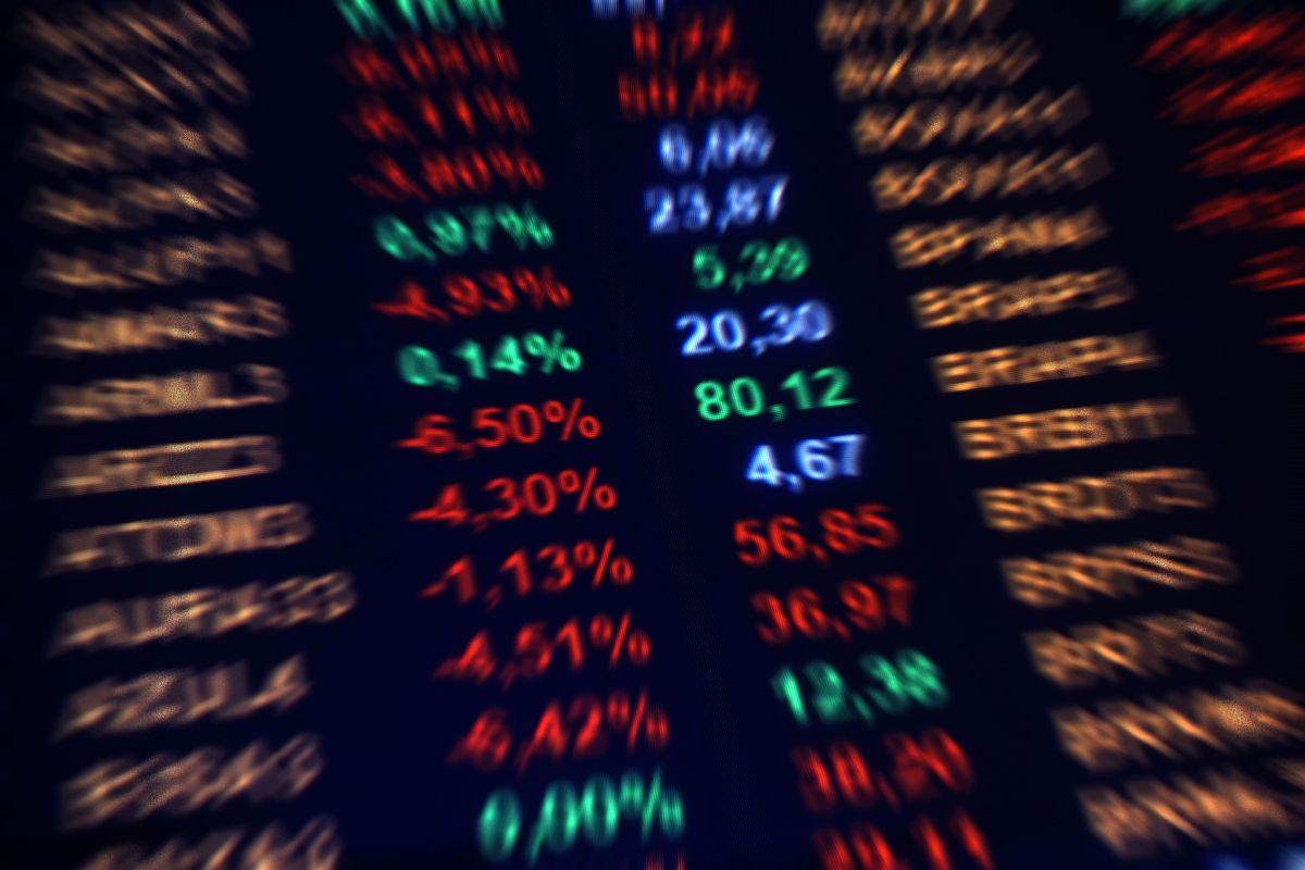 Ibovespa deve ser pautado por Selic e eleições em 2026, dizem especialistas