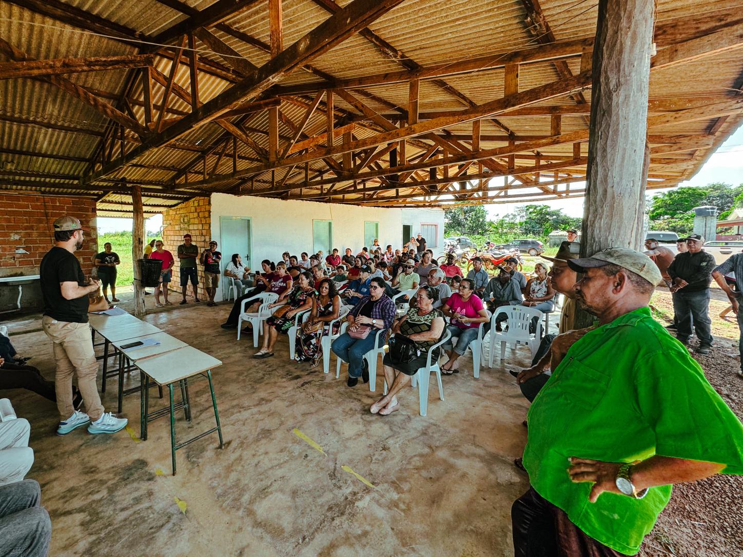 Deputado Nim Barroso visita Associação União da Vitória e ouve produtores rurais em Vilhena