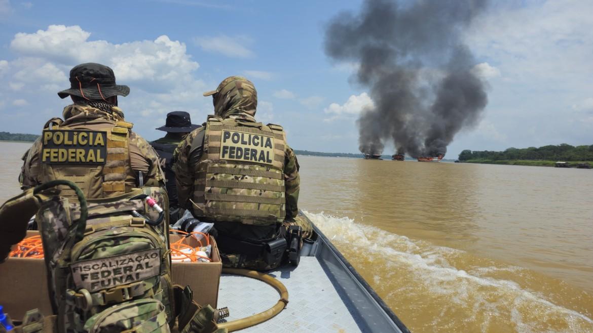 Justiça arquiva mandado de segurança que tentou blindar draga contra fiscalização no rio Madeira