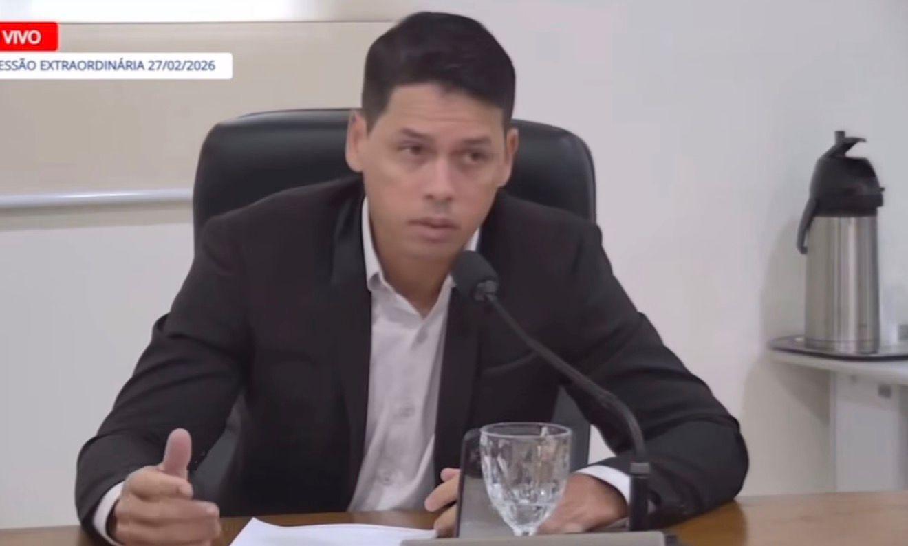 Vereador Vota Contra Aumento de Diárias e Critica Benefício