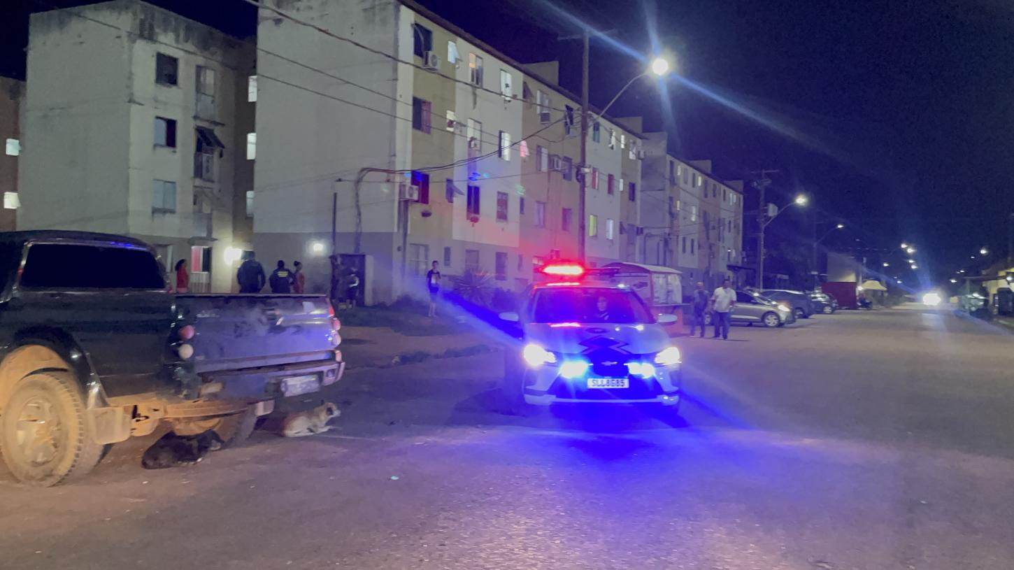 Polícia Militar impede execução em tribunal do crime e salva homem no Orgulho do Madeira