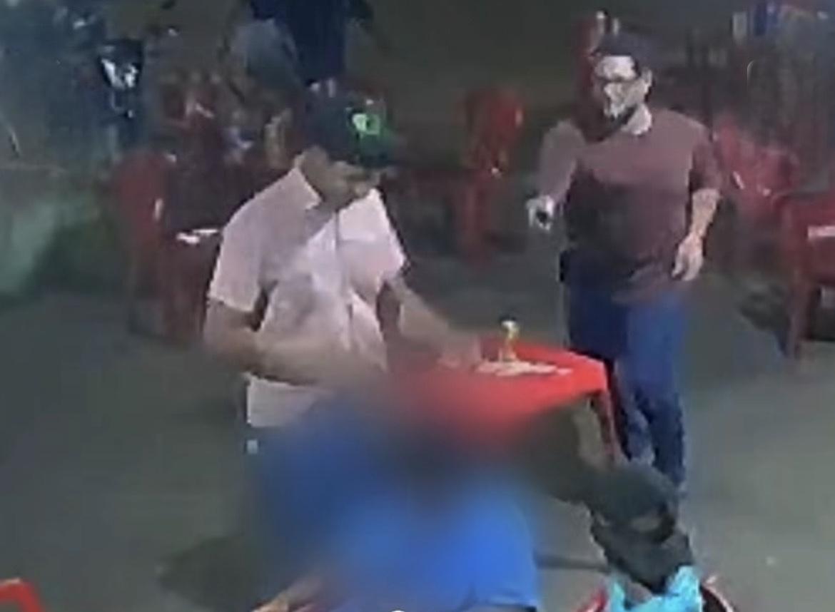Homem é morto a tiros no Bar