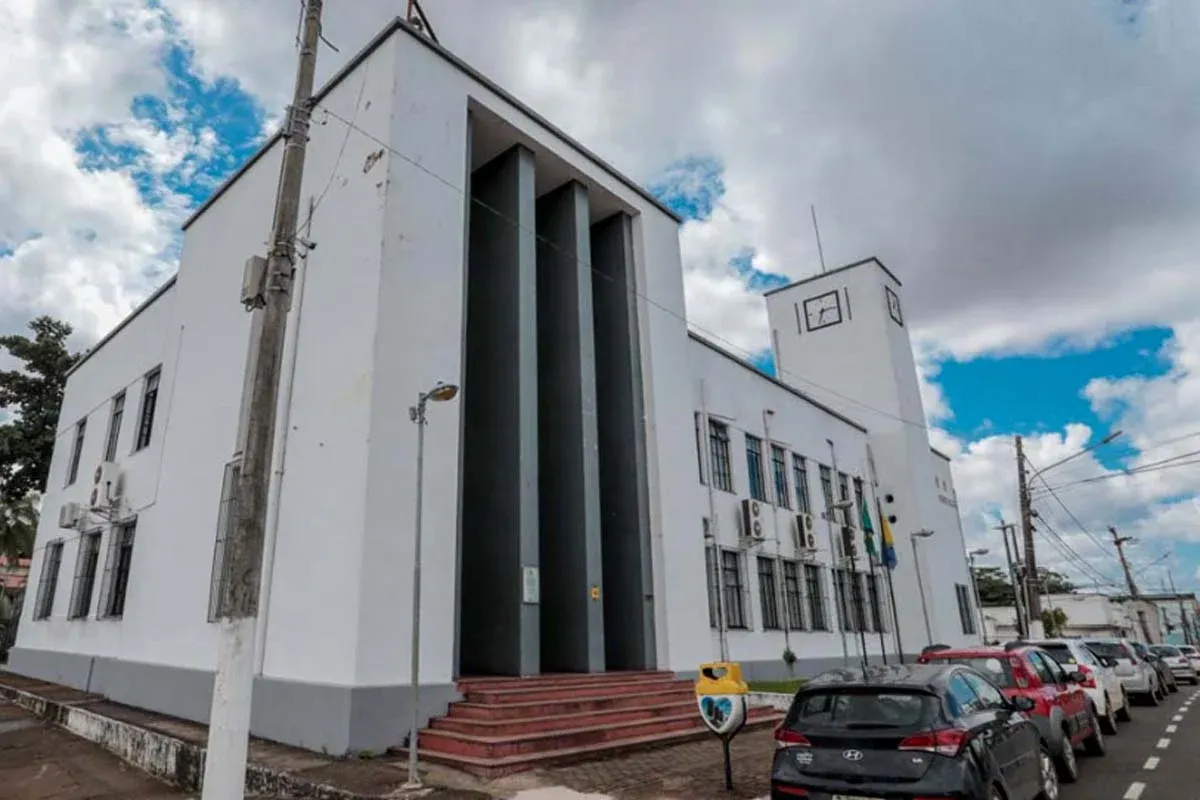 Prefeitura corta gastos, limita servidores e abre licitação de R$ 5 milhões para corrida de rua