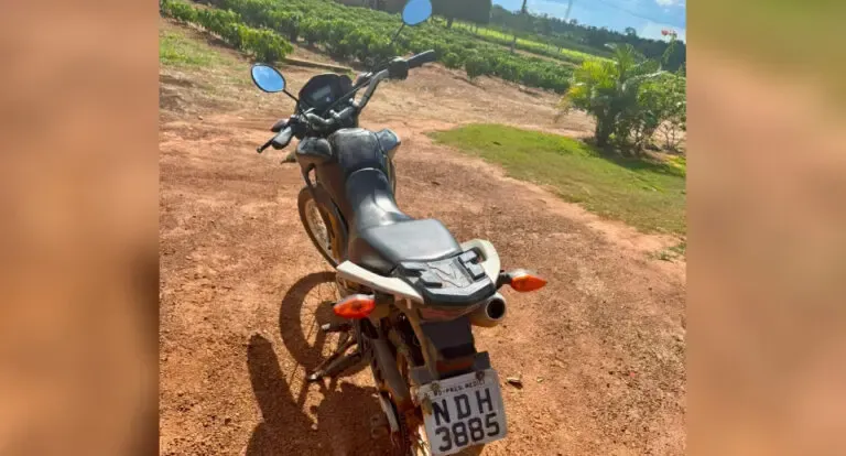 PMRO recupera motocicleta roubada e prende dois homens em São Miguel do Guaporé