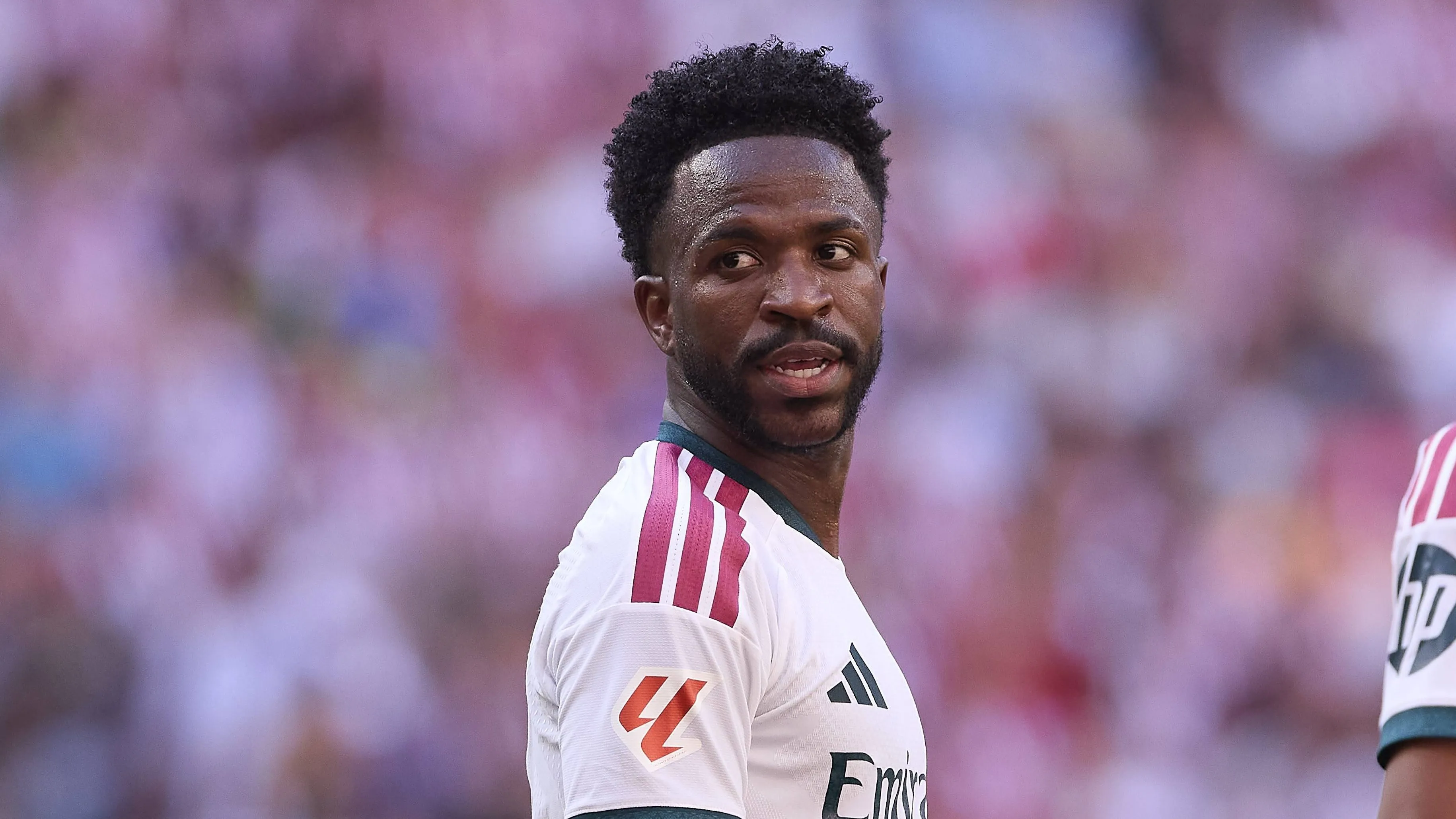 Vinícius Junior vira alvo após derrota do Real Madrid em clássico: ‘Situação insustentável’