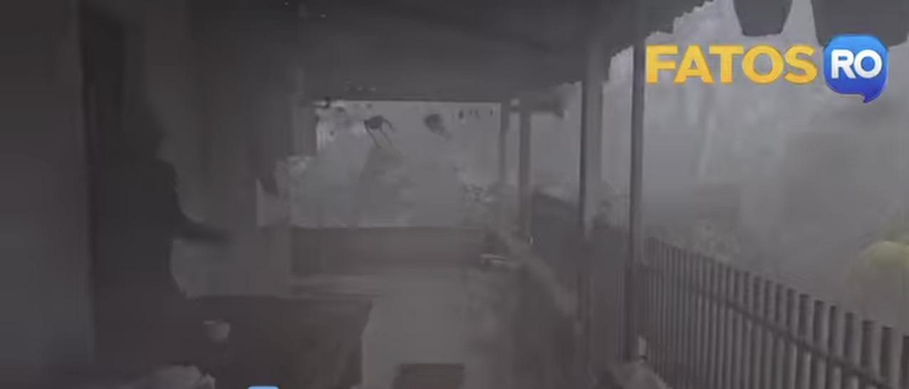 Chuva de granizo derruba árvores e causa prejuízos em Rondônia