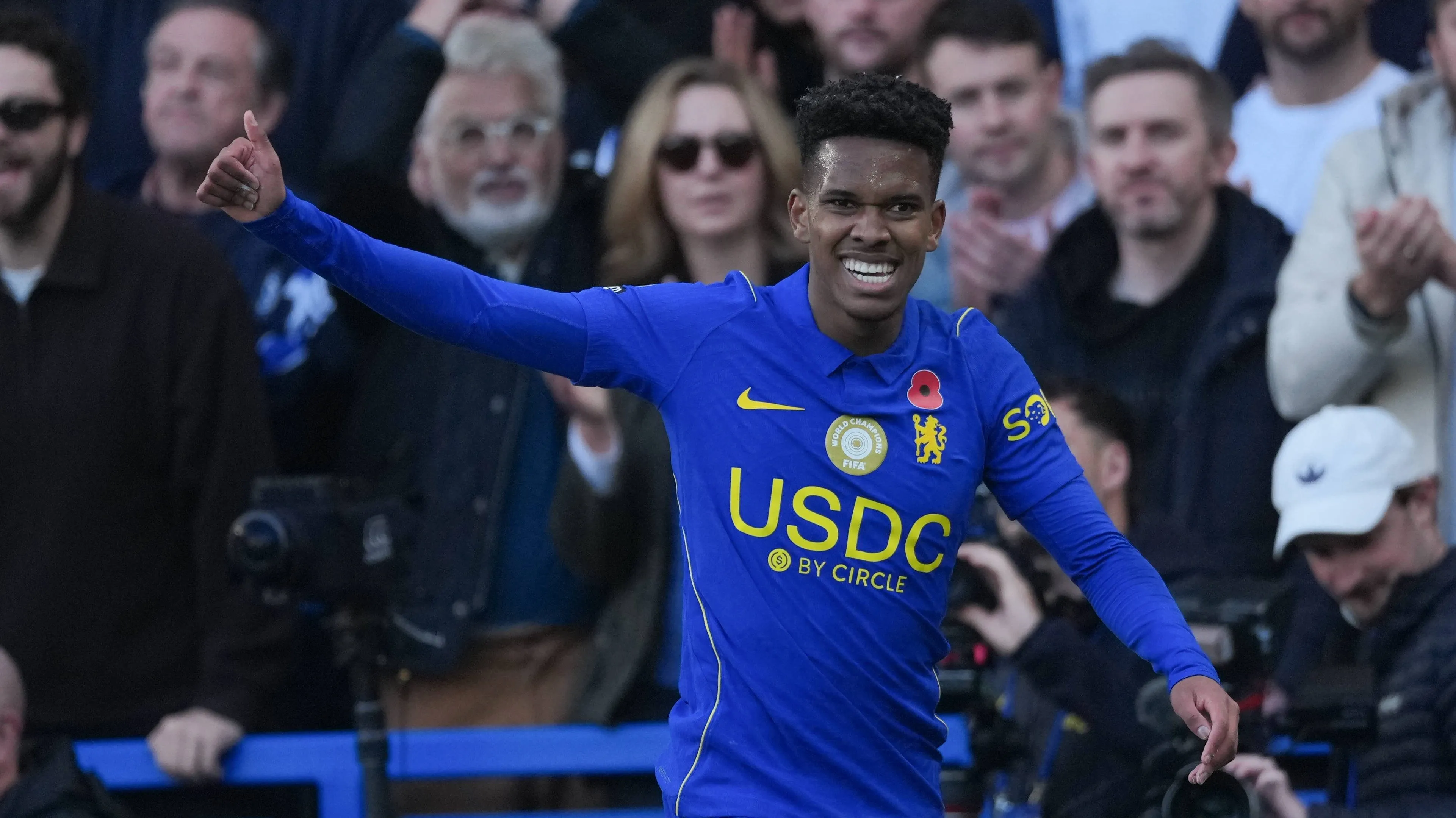 Estêvão contradiz análise de Alonso em vitória do Chelsea sobre o Manchester United